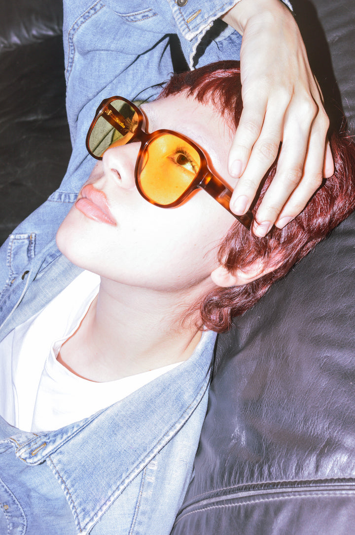 Carey Oscuro-Amarillo (CryD-Yell)