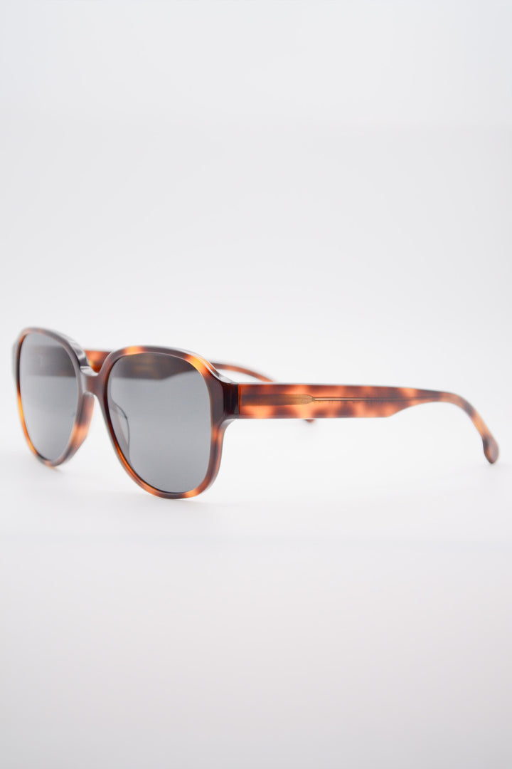 Carey Oscuro-Negro (CryD-Blk)