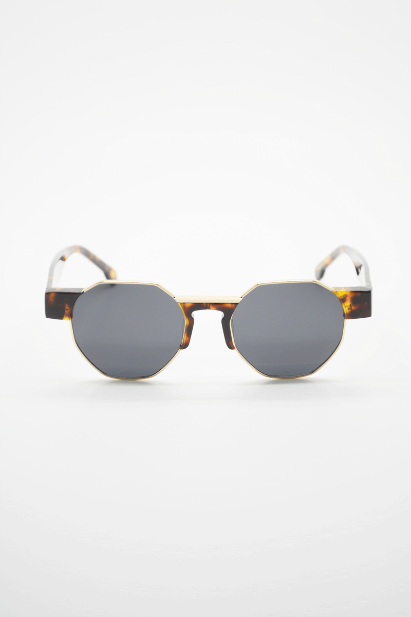 Color_Carey Oscuro Dorado-Negro (CryOG-Blk)